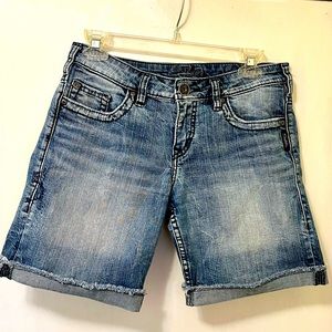 Silver Jeans denim cut-off Shorts Sammy Ladies Junior size 26 (waist 29”)